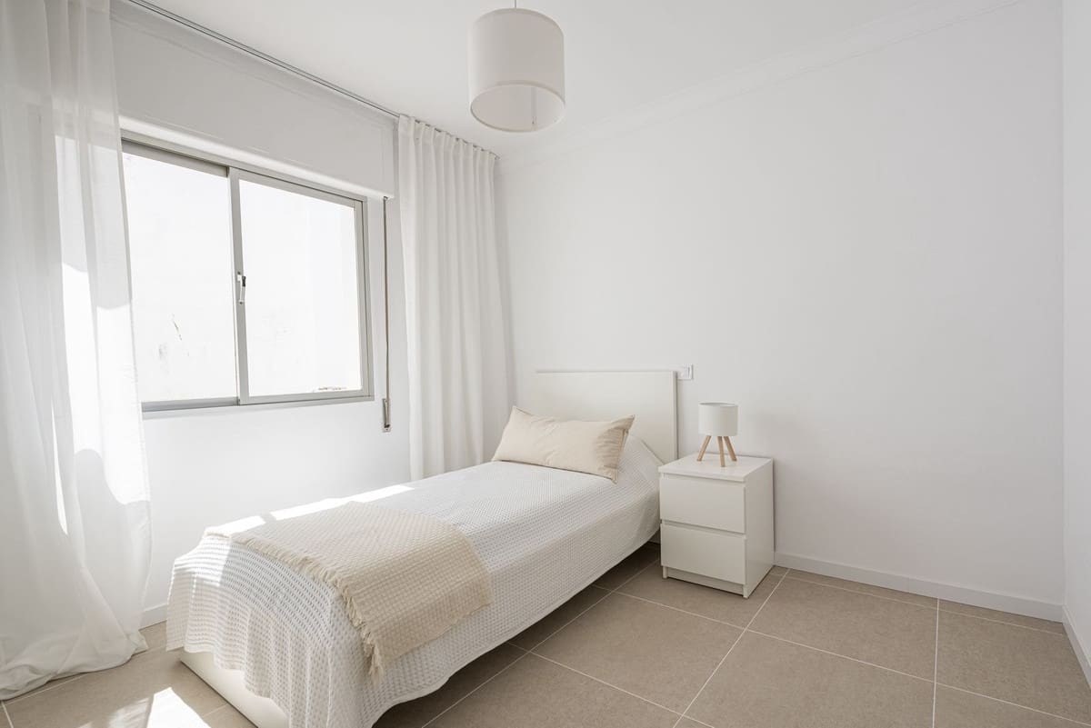 3 soveværelse Lejlighed til salg i Estepona - € 419.000 (Ref: 10030290)