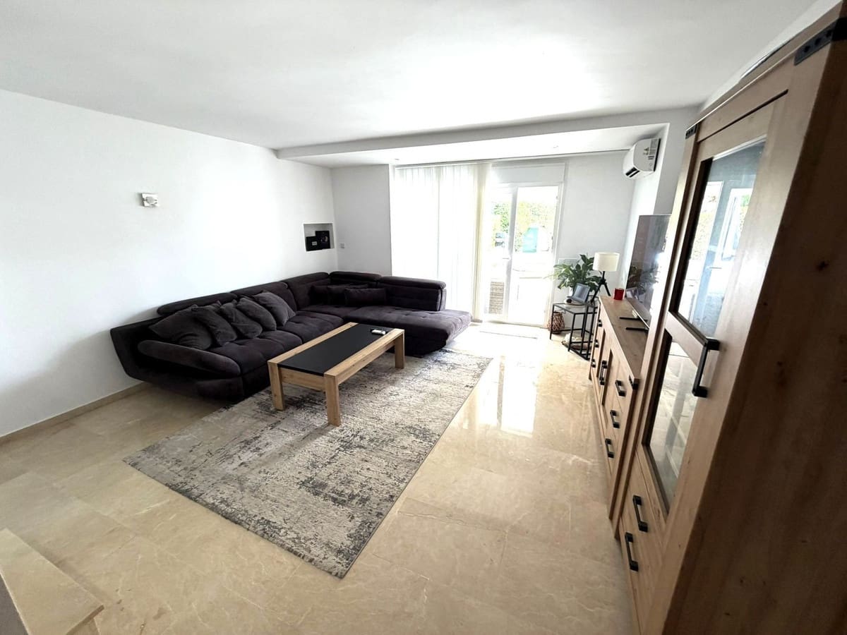 2 sypialnia Apartament na sprzedaż w El Paraiso z basenem - 445 000 € (Ref: 10030502)