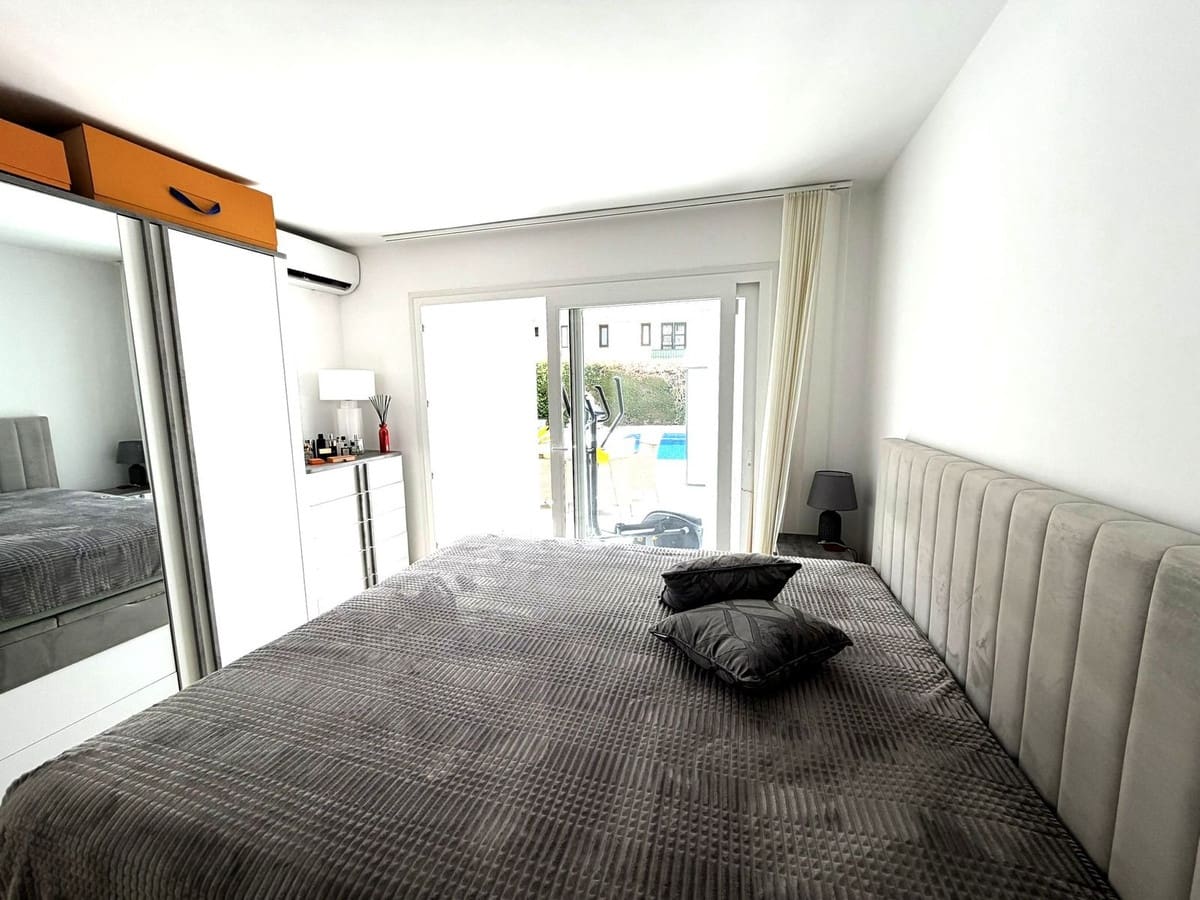 2 sypialnia Apartament na sprzedaż w El Paraiso z basenem - 445 000 € (Ref: 10030502)