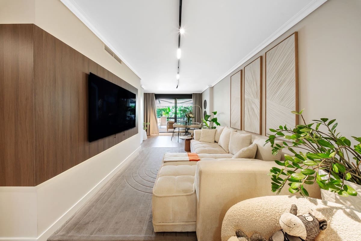 2 sovrum Lägenhet till salu i New Golden Mile med pool - 533 000 € (Ref: 10030524)