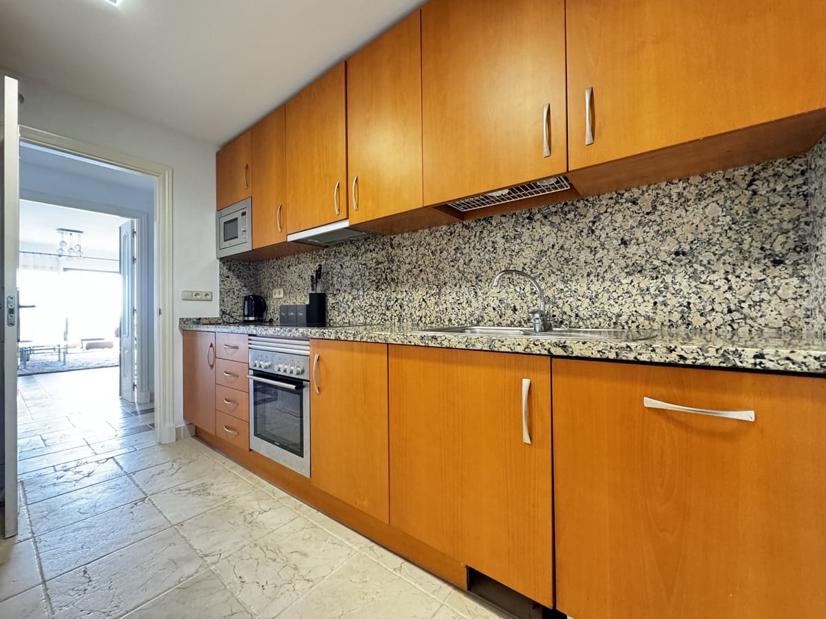 2 sovrum Lägenhet till salu i Estepona med pool garage - 545 000 € (Ref: 10030530)