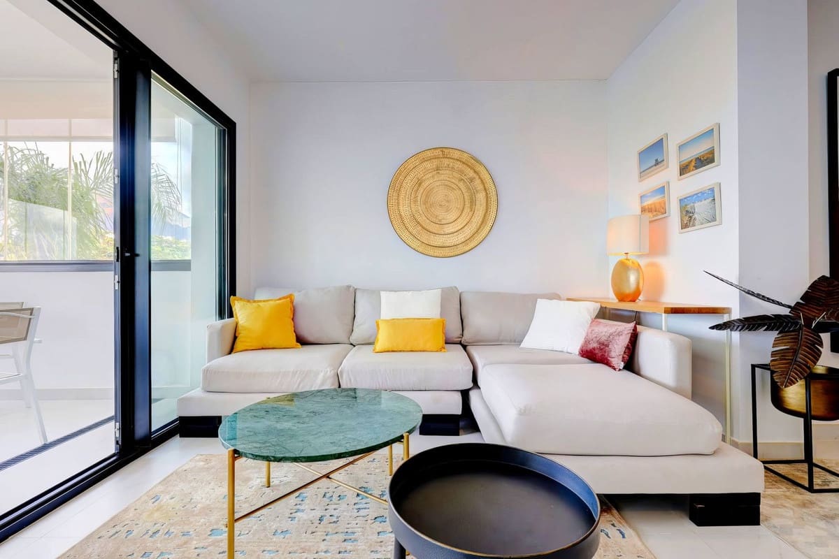 2 sovrum Lägenhet till salu i Estepona med pool garage - 565 000 € (Ref: 10031580)