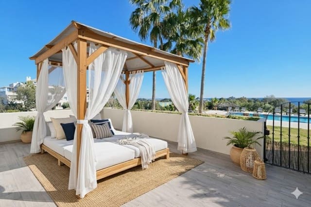 2 bedroom Apartment for sale in Selwo, Estepona with pool garage - € 630,000 (Ref: 10031633)