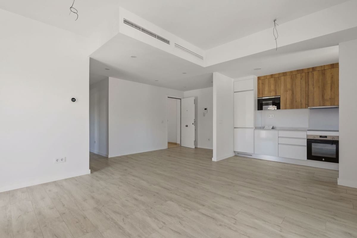 3 chambre Appartement à vendre à Estepona avec piscine garage - 650 000 € (Ref: 10031637)