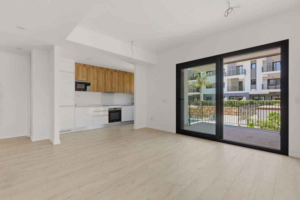 3 chambre Appartement à vendre à Estepona avec piscine garage - 650 000 € (Ref: 10031637)