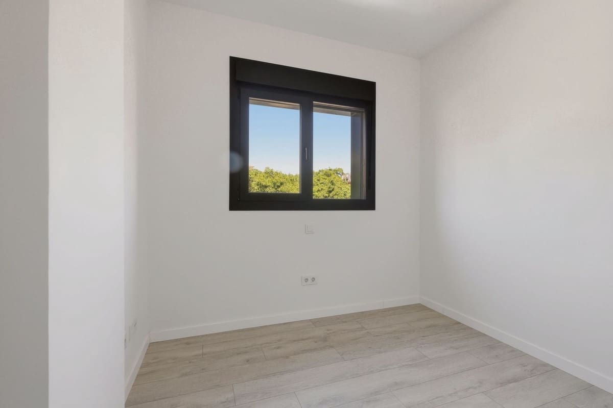 3 chambre Appartement à vendre à Estepona avec piscine garage - 650 000 € (Ref: 10031637)