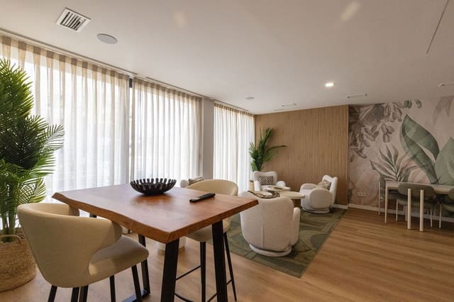 3 chambre Appartement à vendre à Estepona avec piscine garage - 650 000 € (Ref: 10031637)
