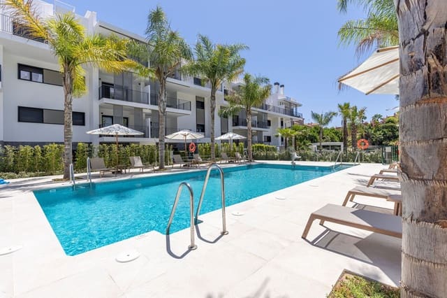 3 chambre Appartement à vendre à Estepona avec piscine garage - 650 000 € (Ref: 10031637)
