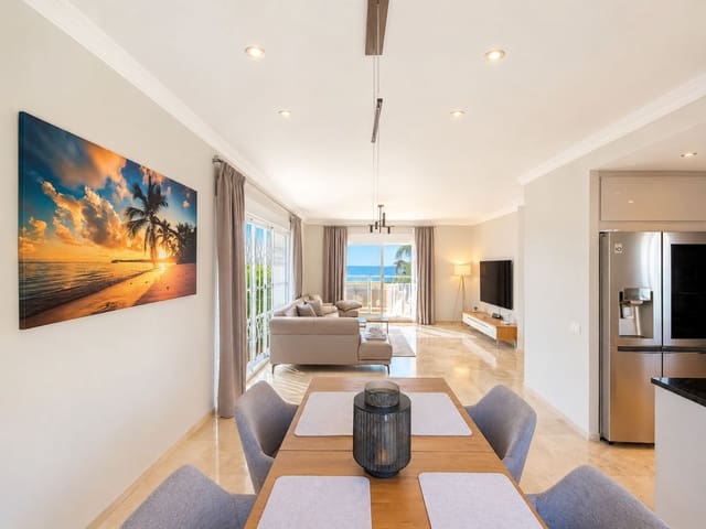 3 quarto Penthouse para venda em Estepona com piscina - 749 000 € (Ref: 10031638)