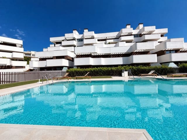 3 Zimmer Apartment zu verkaufen in Estepona mit Pool - 850.000 € (Ref: 10031640)