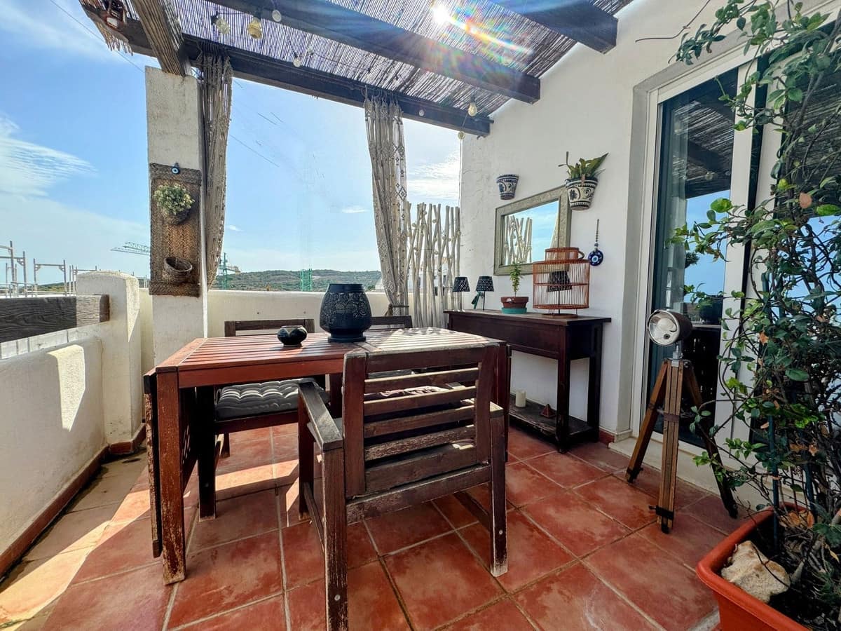 2 Zimmer Penthouse zu verkaufen in Estepona mit Pool Garage - 299.000 € (Ref: 10031642)