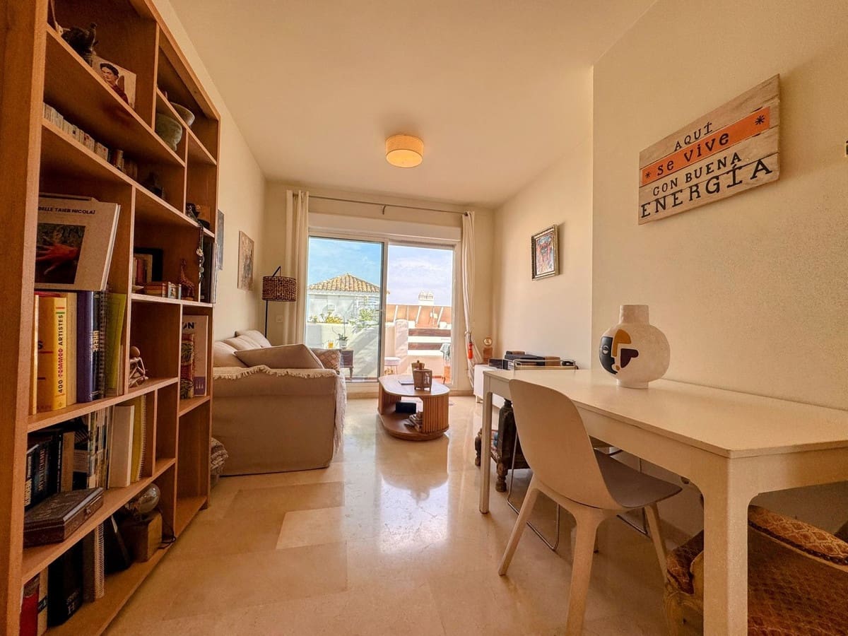 2 Zimmer Penthouse zu verkaufen in Estepona mit Pool Garage - 299.000 € (Ref: 10031642)