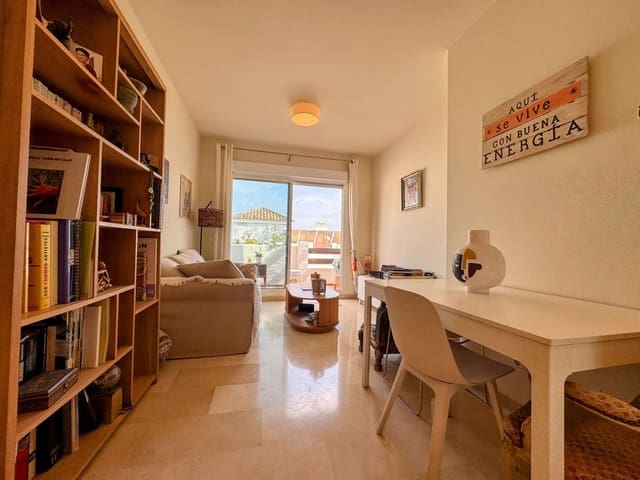 2 Zimmer Penthouse zu verkaufen in Estepona mit Pool Garage - 299.000 € (Ref: 10031642)
