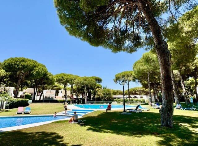 2 sypialnia Apartament na sprzedaż w Benamara, Estepona z basenem garażem - 315 000 € (Ref: 10031643)