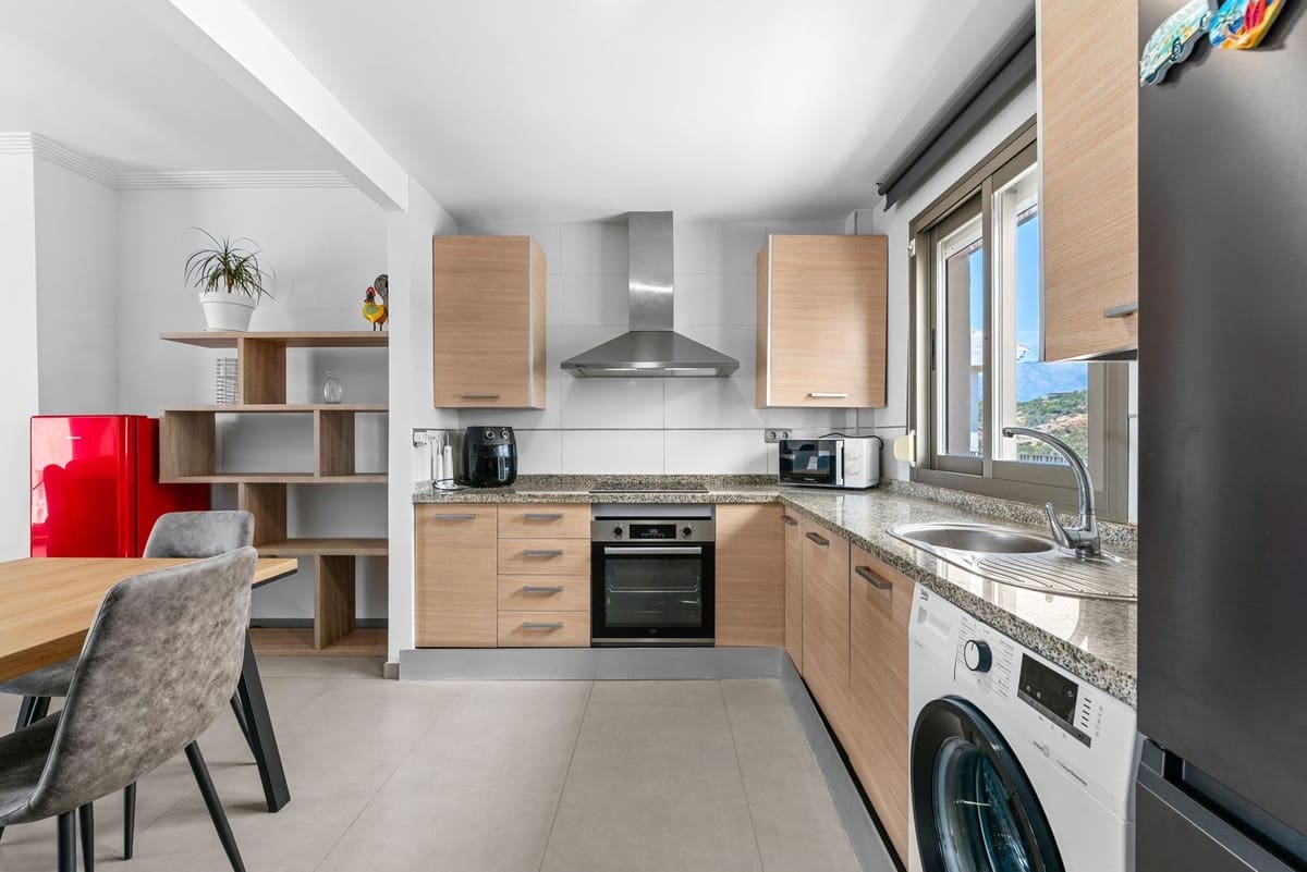 2 chambre Penthouse à vendre à New Golden Mile avec piscine garage - 440 000 € (Ref: 10031645)