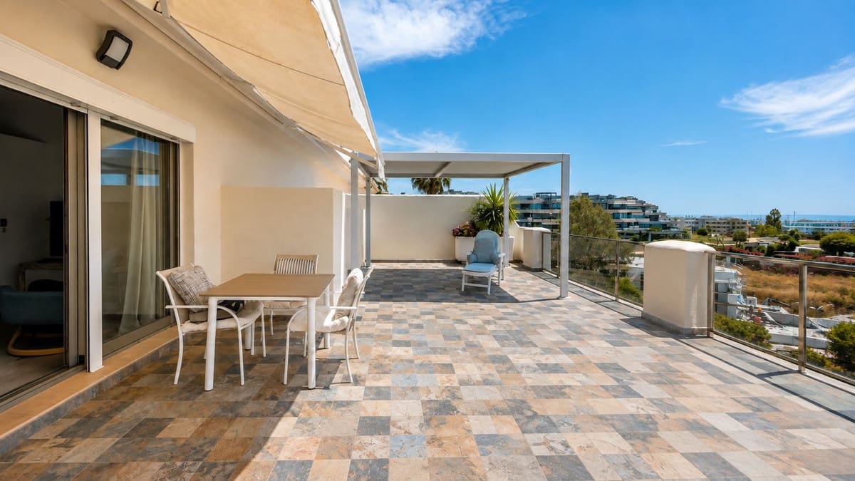 2 chambre Penthouse à vendre à New Golden Mile avec piscine garage - 440 000 € (Ref: 10031645)