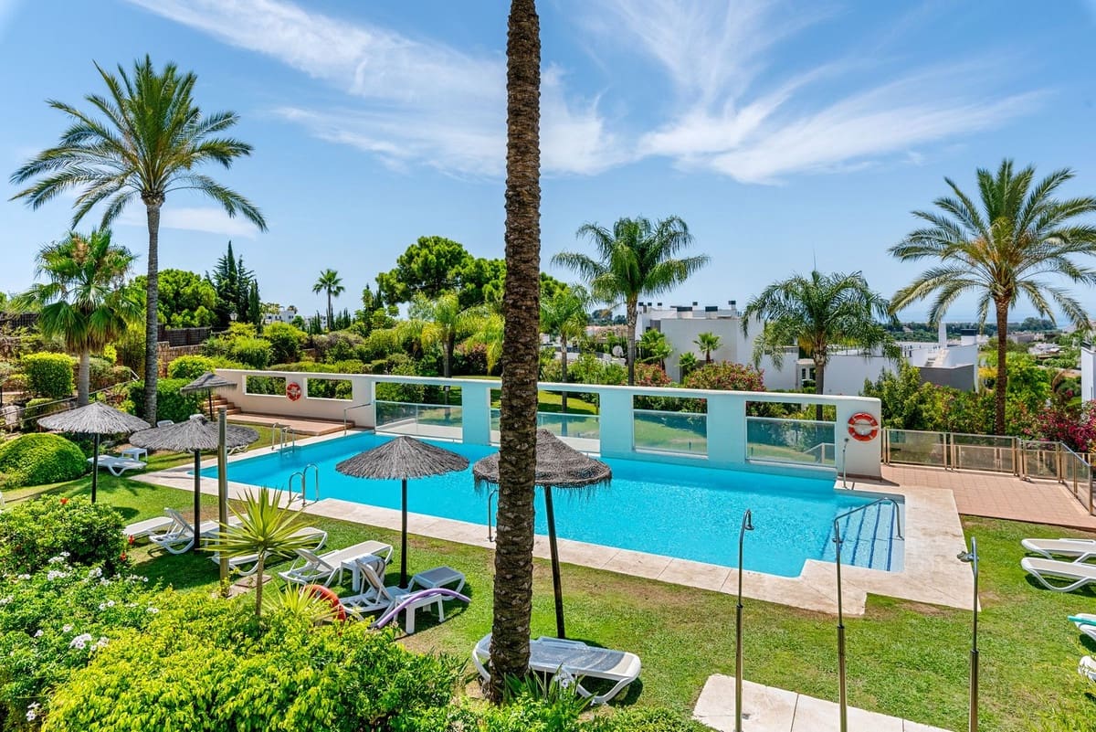 2 chambre Penthouse à vendre à New Golden Mile avec piscine garage - 440 000 € (Ref: 10031645)