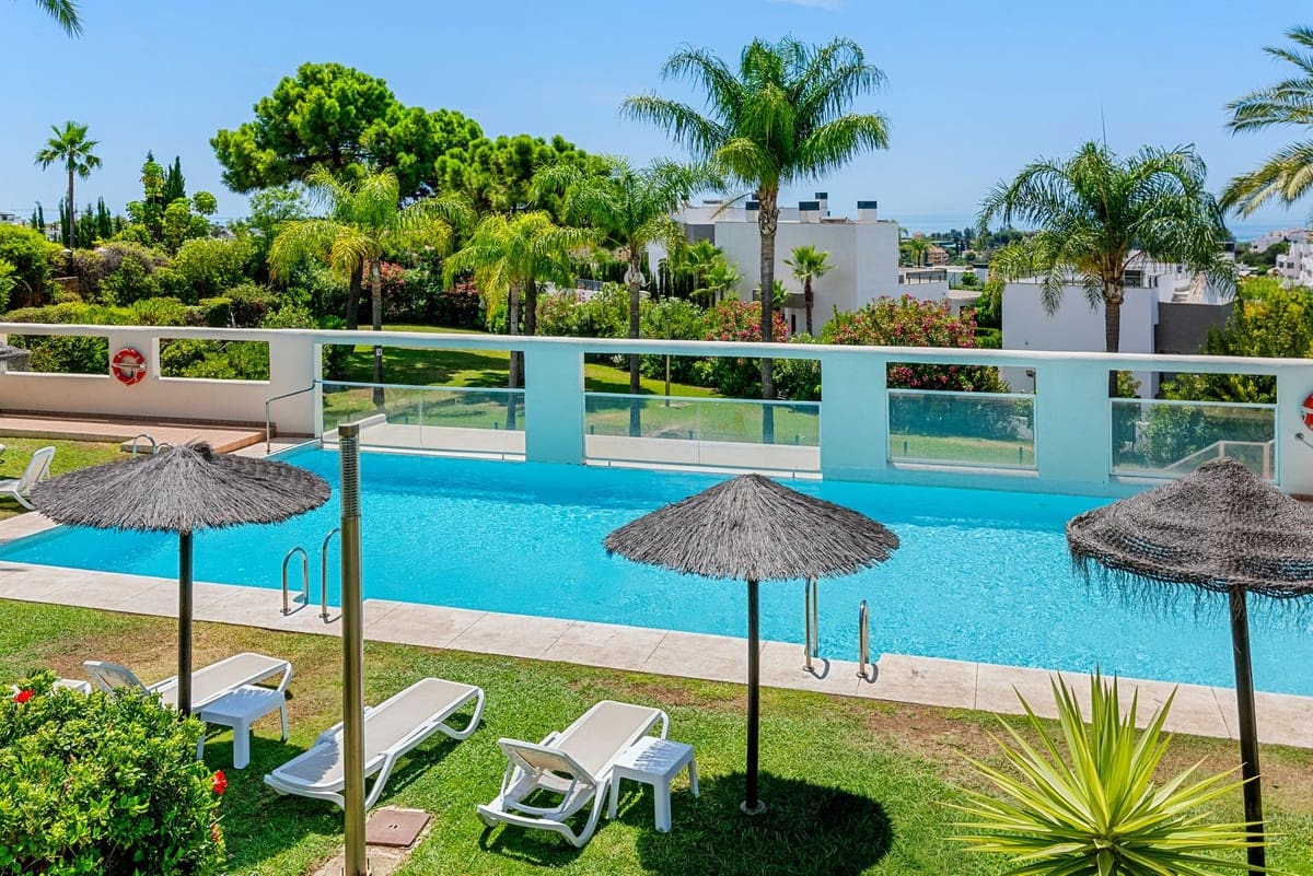 2 chambre Penthouse à vendre à New Golden Mile avec piscine garage - 440 000 € (Ref: 10031645)