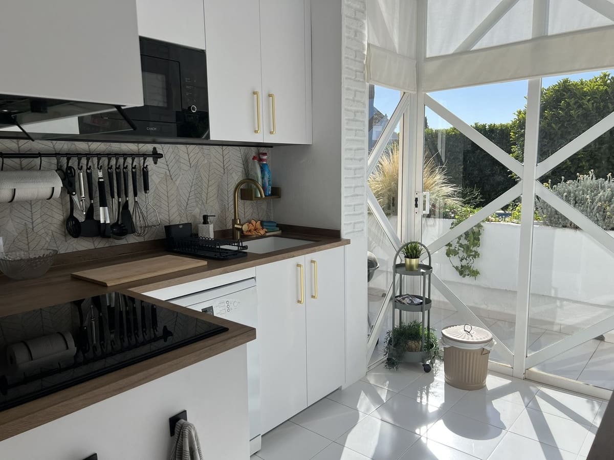 2 quarto Apartamento para venda em Benahavis com piscina garagem - 485 000 € (Ref: 10031656)