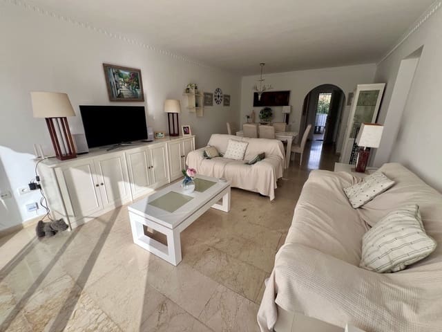 2 bedroom Penthouse for sale in El Paraiso, Estepona with pool - € 345,000 (Ref: 10034171)