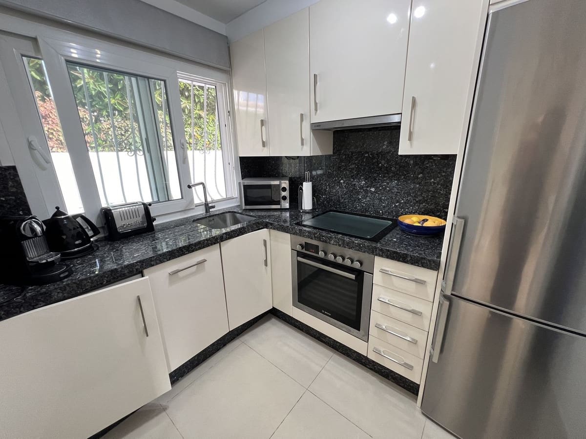 2 Zimmer Haus zu verkaufen in Costalita mit Garage - 750.000 € (Ref: 10034202)