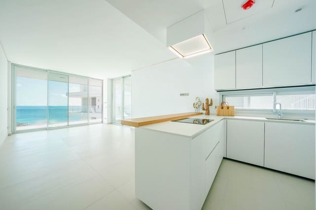 2 quarto Penthouse para venda em Marbella com piscina - 775 000 € (Ref: 10034204)