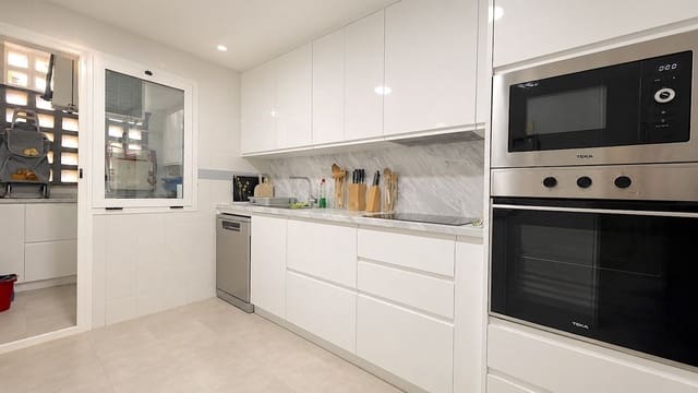 2 slaapkamer Appartement te koop in San Pedro de Alcántara Pueblo, Marbella met zwembad garage - € 525.000 (Ref: 10034462)