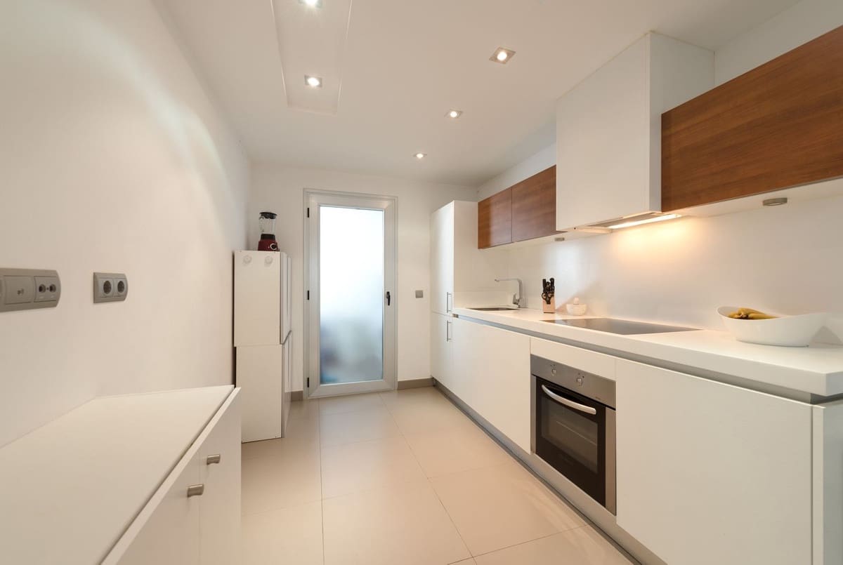 3 slaapkamer Appartement te koop in San Pedro de Alcantara met zwembad garage - € 650.000 (Ref: 10035056)
