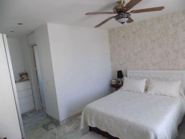 3 bedroom Townhouse for sale in Estepona with pool garage - € 489,000 (Ref: 10035118)