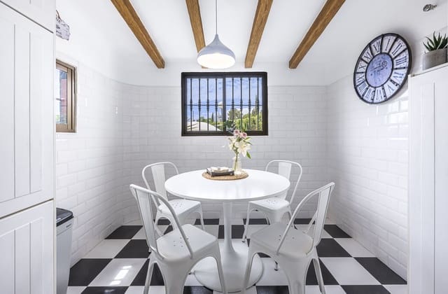 3 sovrum Hus till salu i Bel-Air, Estepona med pool garage - 665 000 € (Ref: 10035336)