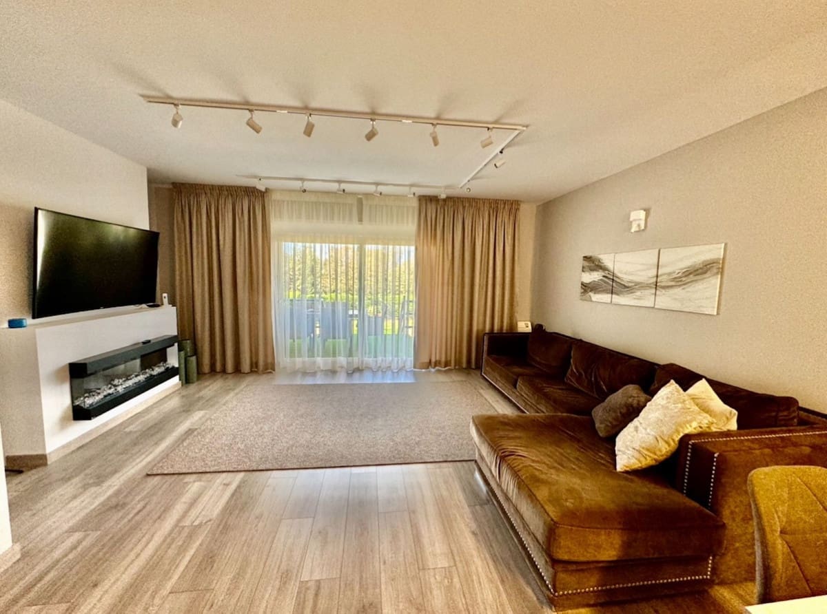 3 sypialnia Dom na sprzedaż w Miasto Madryt z basenem garażem - 795 000 € (Ref: 10035398)