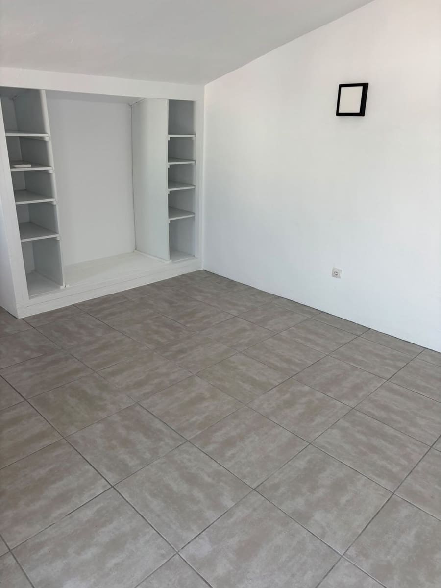 2 soverom Hus til salgs i Estepona med svømmebasseng - € 299 995 (Ref: 10035485)