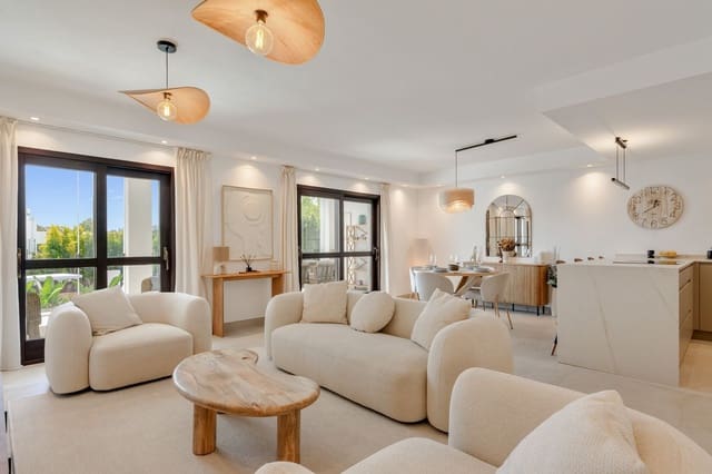 4 bedroom Townhouse for sale in Estepona with pool garage - € 750,000 (Ref: 10035594)