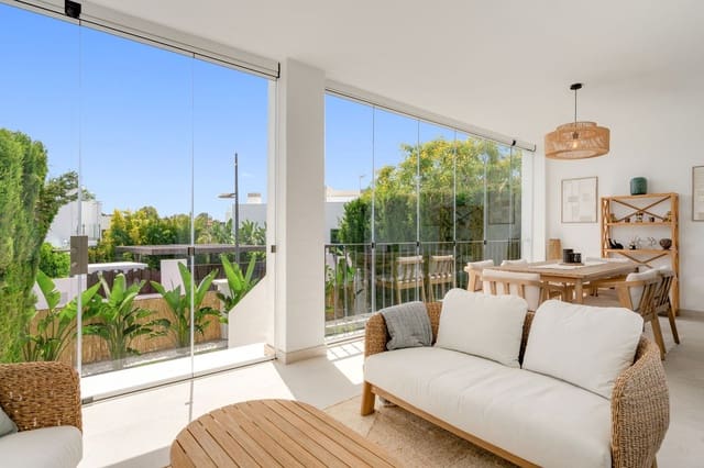 4 bedroom Townhouse for sale in Estepona with pool garage - € 750,000 (Ref: 10035594)