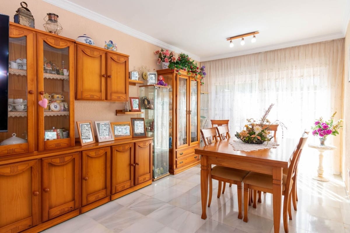 3 slaapkamer Huis te koop in Estepona met zwembad - € 449.000 (Ref: 10038949)