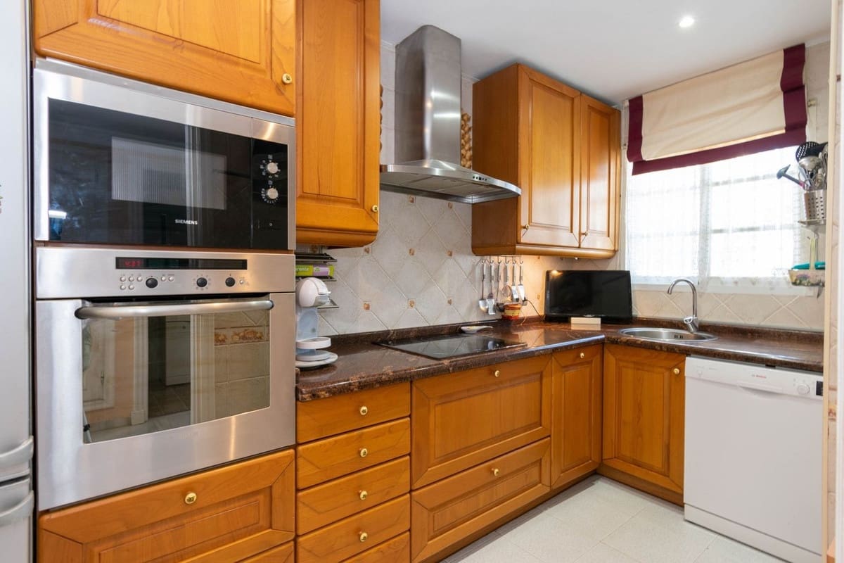 3 slaapkamer Huis te koop in Estepona met zwembad - € 449.000 (Ref: 10038949)