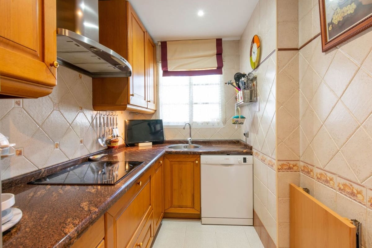 3 slaapkamer Huis te koop in Estepona met zwembad - € 449.000 (Ref: 10038949)