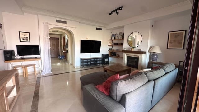 3 bedroom Townhouse for sale in Estepona with pool garage - € 478,000 (Ref: 10038950)