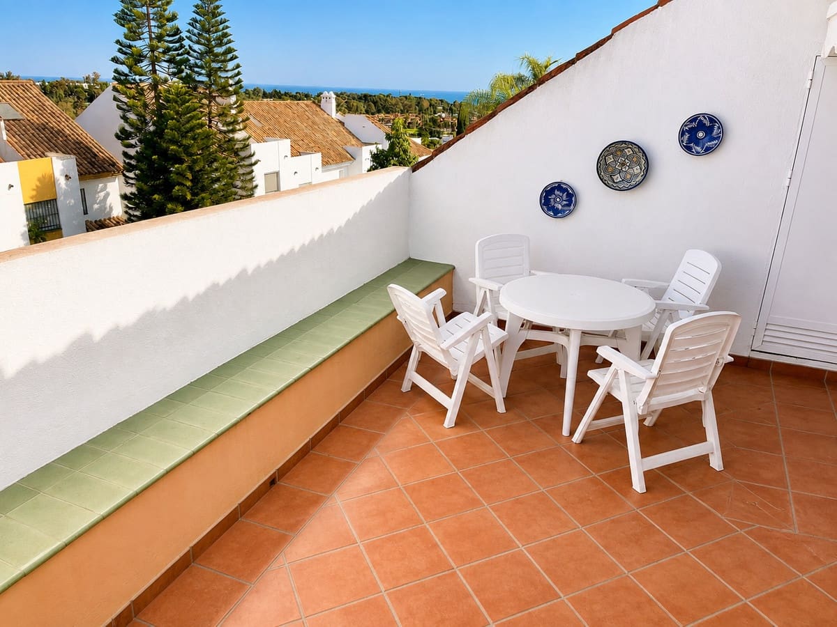 Casa de 3 habitaciones en Estepona en venta con piscina garaje - 490.000 € (Ref: 10038957)