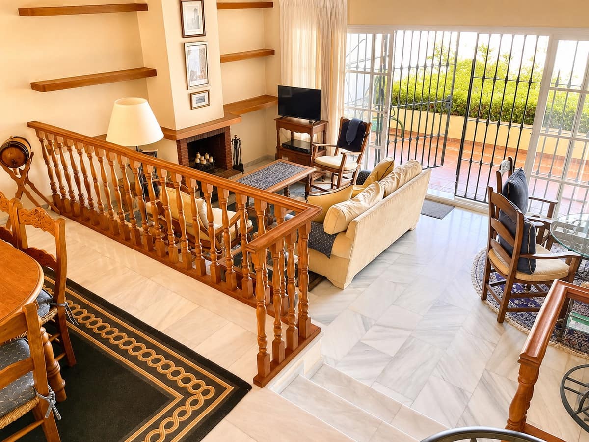 Casa de 3 habitaciones en Estepona en venta con piscina garaje - 490.000 € (Ref: 10038957)