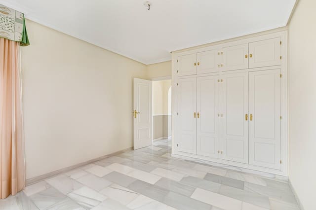 3 soverom Villa til salgs i Riviera del Sol, Mijas med svømmebasseng garasje - € 950 000 (Ref: 10041796)