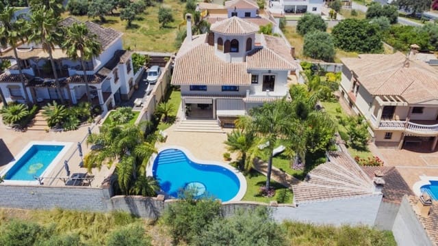 6 bedroom Villa for sale in Alhaurín el Grande with pool garage - € 1,200,000 (Ref: 10041827)