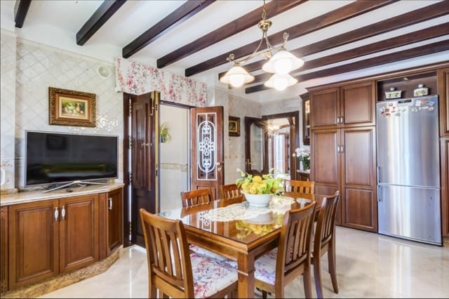 6 bedroom Villa for sale in Alhaurín el Grande with pool garage - € 1,200,000 (Ref: 10041827)
