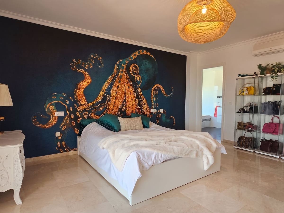 4 bedroom Villa for sale in Mijas with pool garage - € 1,400,000 (Ref: 10041906)