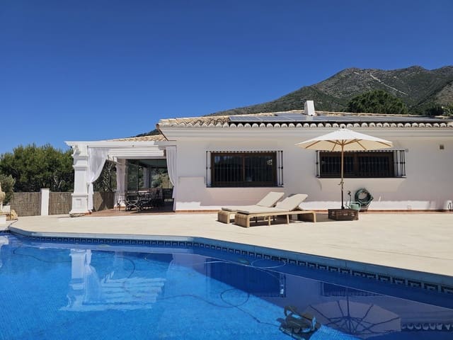 4 bedroom Villa for sale in Mijas with pool garage - € 1,400,000 (Ref: 10041906)