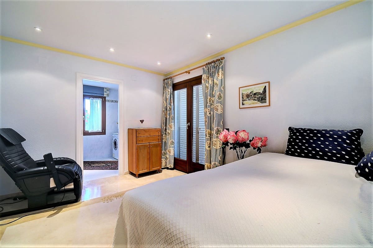5 slaapkamer Villa te koop in Costalita met zwembad garage - € 2.400.000 (Ref: 10045271)
