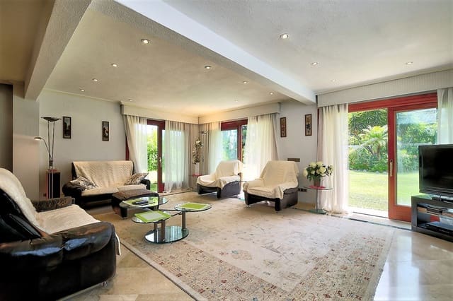 5 slaapkamer Villa te koop in Costalita, Estepona met zwembad garage - € 2.400.000 (Ref: 10045271)