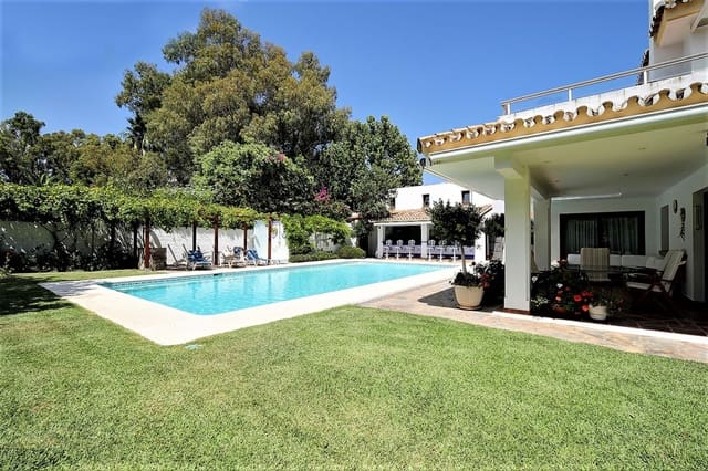 5 slaapkamer Villa te koop in Costalita, Estepona met zwembad garage - € 2.400.000 (Ref: 10045271)