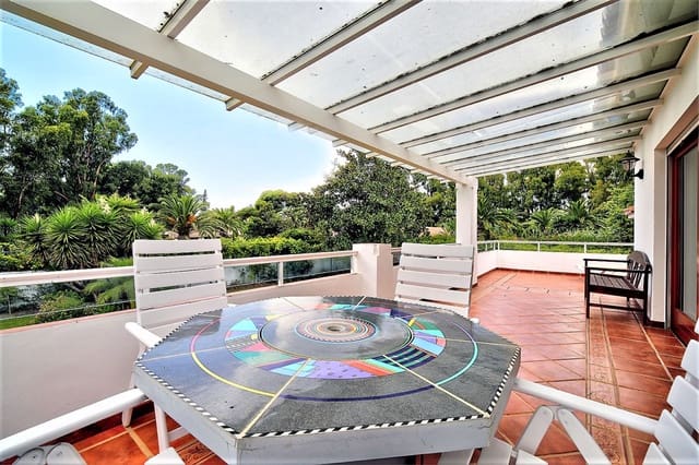 5 slaapkamer Villa te koop in Costalita, Estepona met zwembad garage - € 2.400.000 (Ref: 10045271)