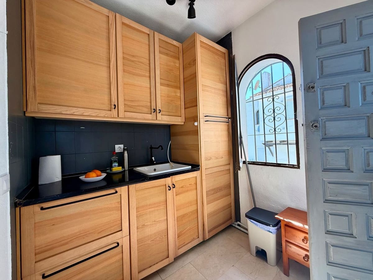 Yksiö myytävänä paikassa Manilva mukana uima-altaan - 160 000 € (Ref: 10045277)